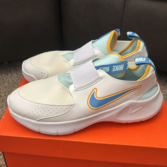 Nike Kids Flex Runner 3 White/University Blue Sz 7Y NEW - Picture 4 of 5
